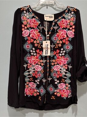 NWT Savanna Jane Black Embroidered Floral Blouse Roll Tab sleeves